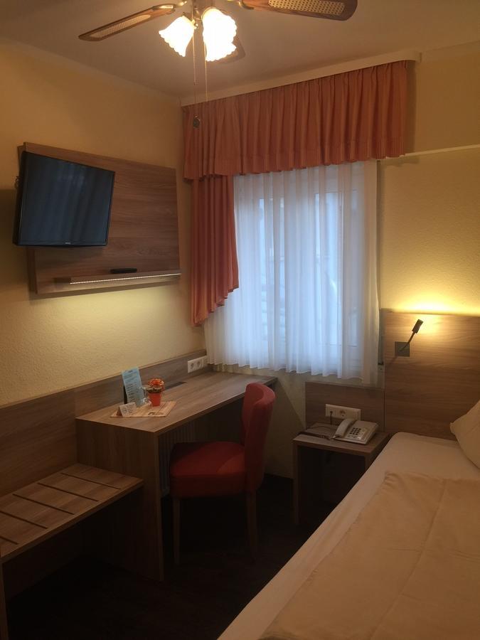 Hotel Rose Heidelberg Inklusive Fruehstueck & Saunanutzung Bilik gambar