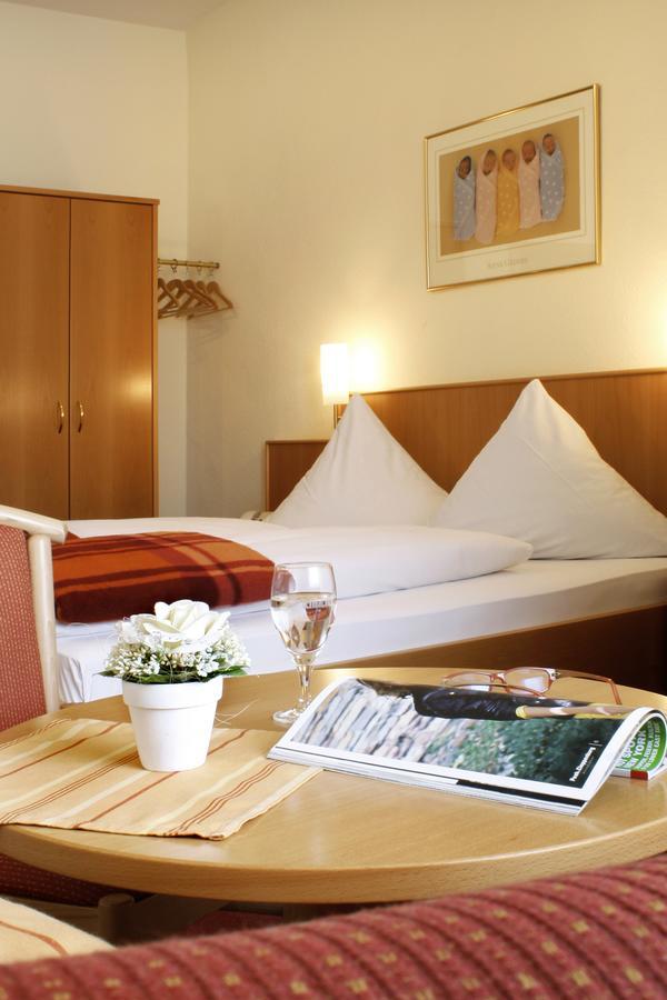Hotel Rose Heidelberg Inklusive Fruehstueck & Saunanutzung Luaran gambar