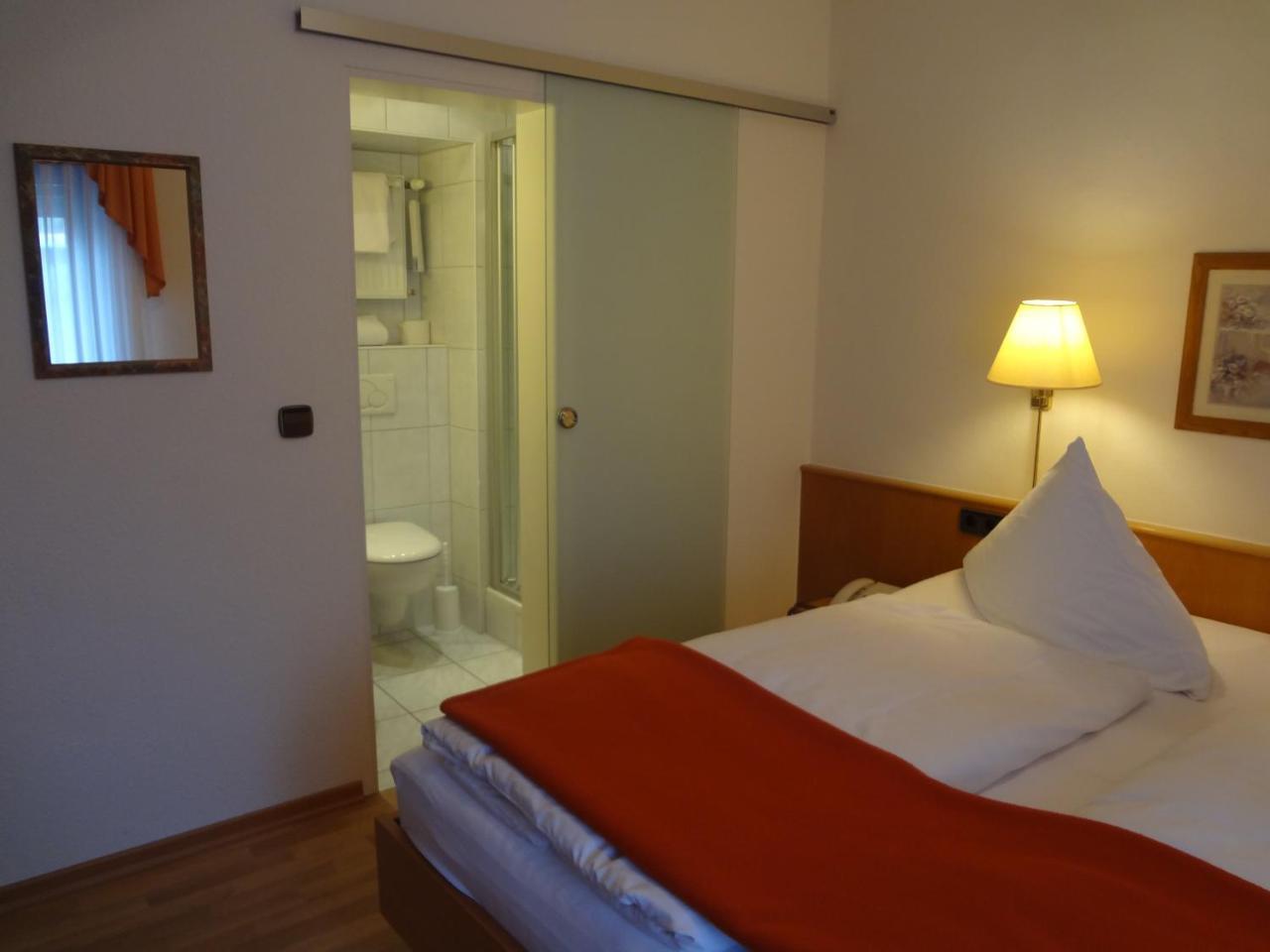 Hotel Rose Heidelberg Inklusive Fruehstueck & Saunanutzung Luaran gambar